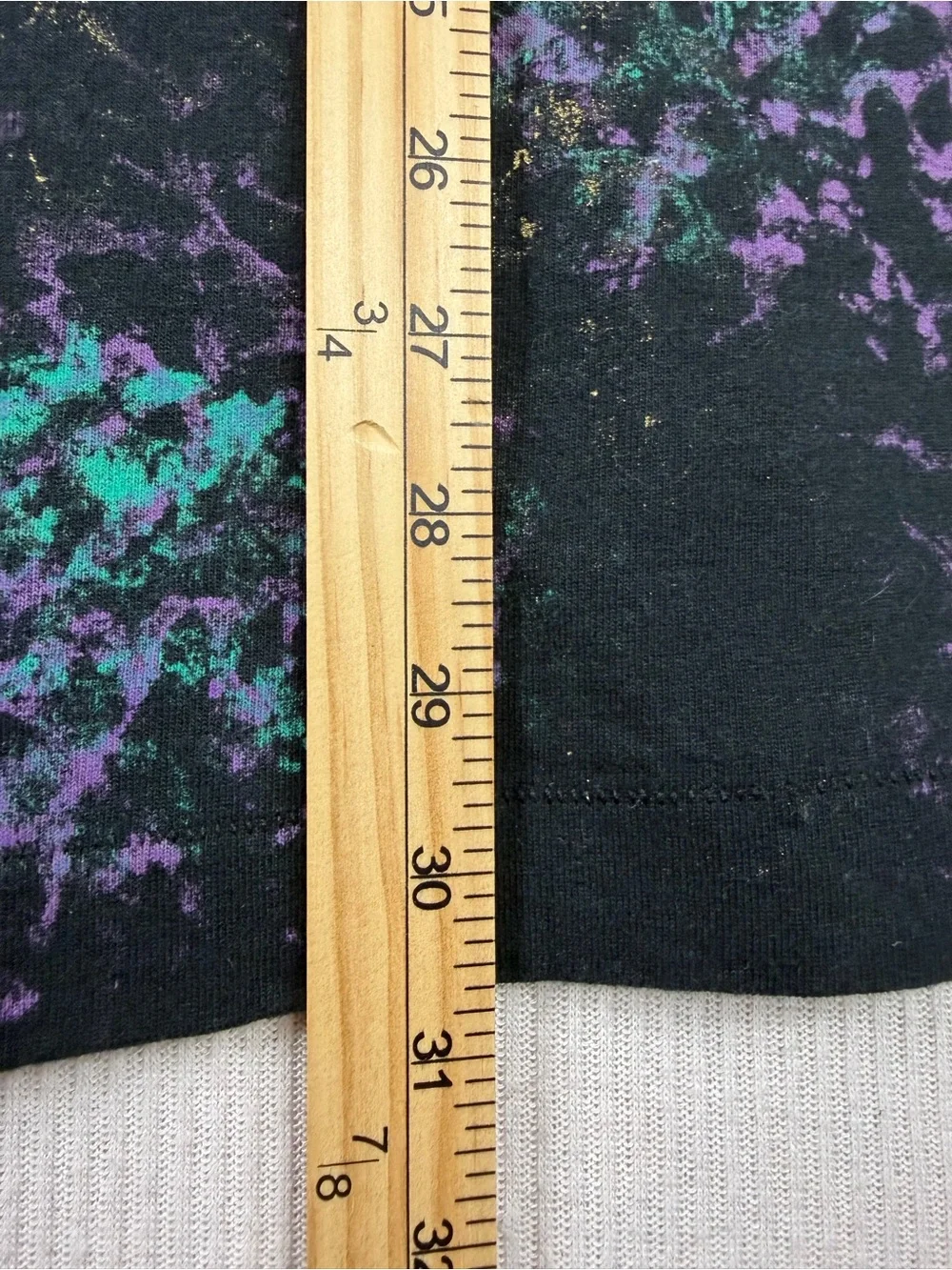 Vintage 90’s Buffalo Tag XL Feather Graphic T-Shirt Black Purple Teal USA Made